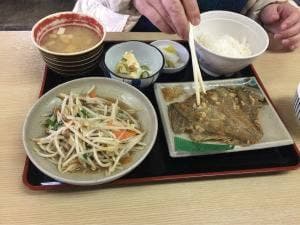 込山食堂