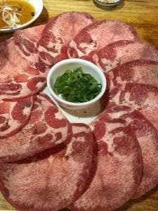 焼肉 花まる