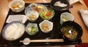 ホテルオークラ福岡和食堂山里