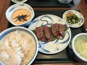 牛たんとろろ麦めし ねぎし 秋葉原店
