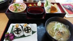霧島SA下り レストラン 萩の茶屋