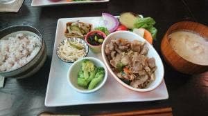 ナチュラルカフェアンドバー モフモフ