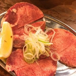 炭火焼肉ホルモン忠吉
