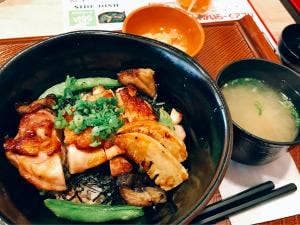 ガスト 長津田店