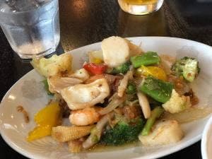 齊華房