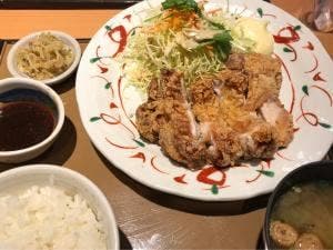 やよい軒 馬車道店