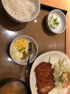 やよい軒 ラ・ムー大安寺店