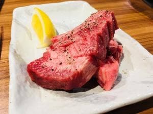 焼肉 KAZUMARU 久安店