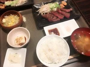 ステーキ・鉄板焼 裕