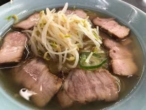 ラーメン もっと〜 彦名店
