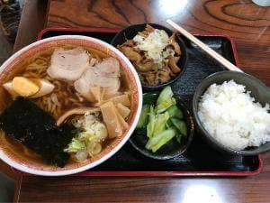 まるまん食堂