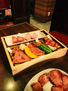 炭火焼肉 いせ家