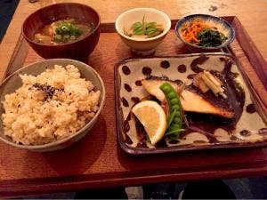 ごはんや ルリカケス