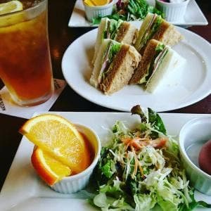 CAFE LE PIN 岩倉店