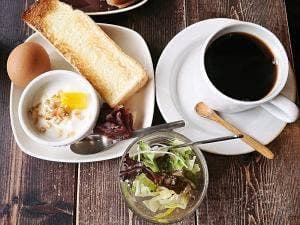 赤い屋根のカフェtake one
