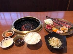 焼肉こさる 志染店