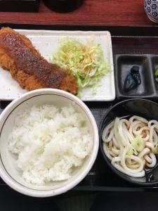 焼鳥亭かつら