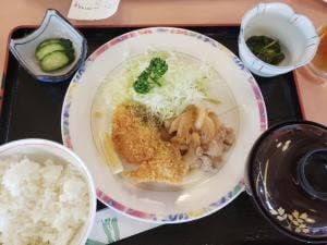 八幡カントリークラブ レストラン