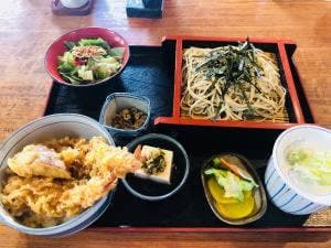 手打ち生そば 新駒本店