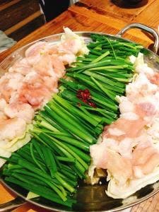 博多あごだしもつ鍋 土の上の花