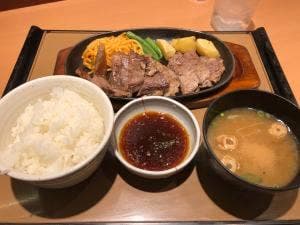 やよい軒 八王子店