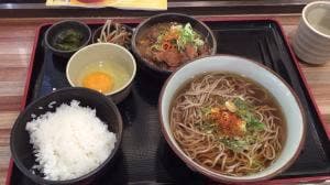 谷川岳PA 上り フードコート