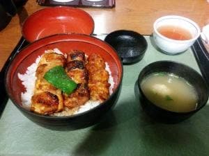 香鶏酒房 鳥八 本郷三丁目店