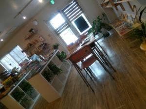 Planet cafe ピザと文房具の店