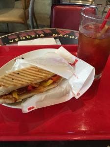 セガフレード・ザネッティ・エスプレッソ 泉岳寺店