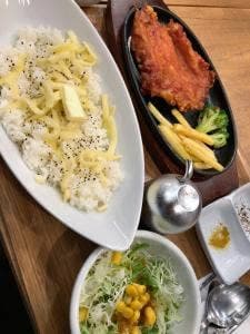 ハンバーグとザンギのファイヤーバーグ 網走店