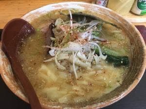 らあめん 三日月屋