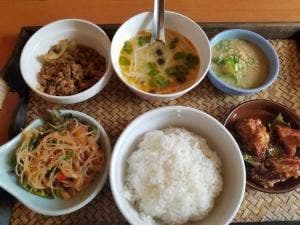 サワディレモングラスグリル