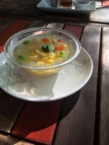 カフェ・ル・プティ・ニ・トロワ