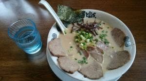 東京とんこつ とんとら 狭山入曽店