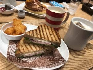 志津屋 イオンモール京都桂川