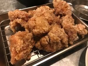 東通り応援団 大分からあげと鉄板焼 勝男