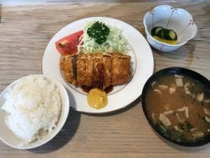 とんかつ めぐろ