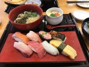 海座八日市店