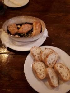 伊食酒房 穴