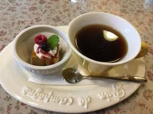 ログ茶房 花みずき