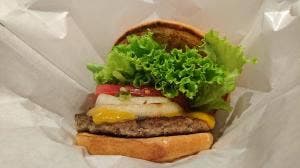 フレッシュネスバーガー 聖路加タワー店