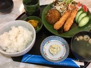 カフェテラス ミツバ