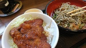 杉津パーキングエリア フードコート