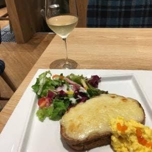 World Wine Bar by Pieroth 千葉店