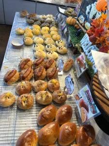 伊三郎製ぱん 長門石店