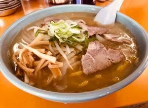 瀧ラーメン店