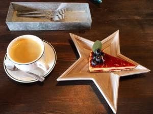 カフェ ミツバチ