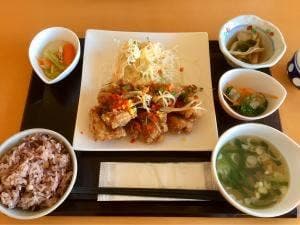 ごはん家・愛菜