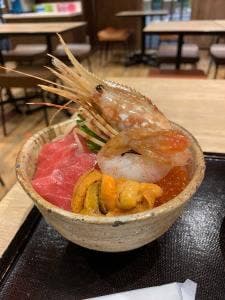 島の人 新千歳空港店