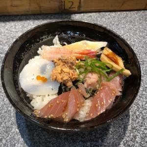 海鮮丼専門店 越前 若狭家 三条店